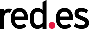 Logotipo de red.es, entidad pública que promueve la transformación digital en España, con un diseño moderno que incluye el texto "red" en negro y ".es" en rojo.